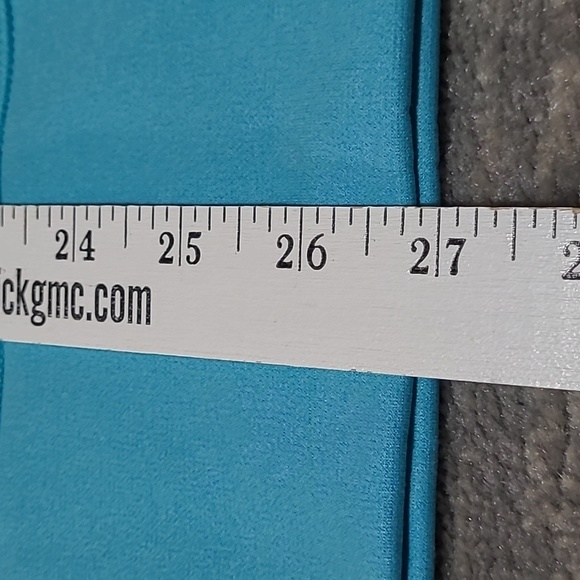 NIKE THERMA-FIT EMBROIDERED SWOOSH THUMB-HOLE SWEATSHIRT - Picture 8 of 12